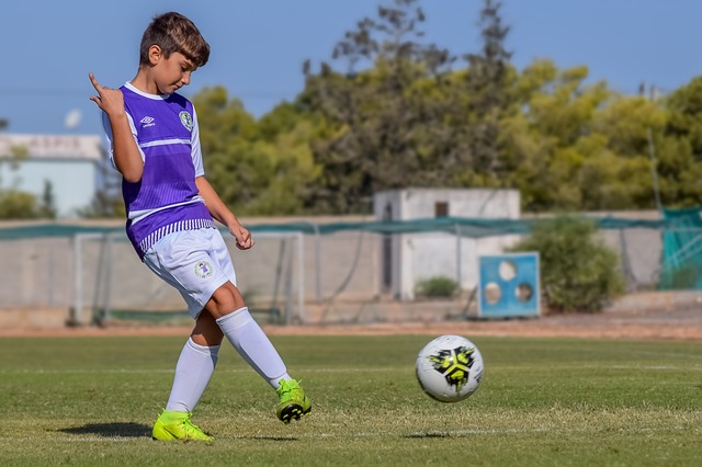 通过高薪吸 通过高薪吸