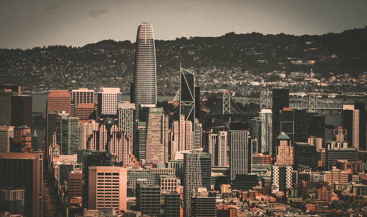 凭借稳定的 凭借稳定的